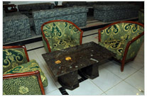 table basse en marbre marron : image 1 0f 2 thumb